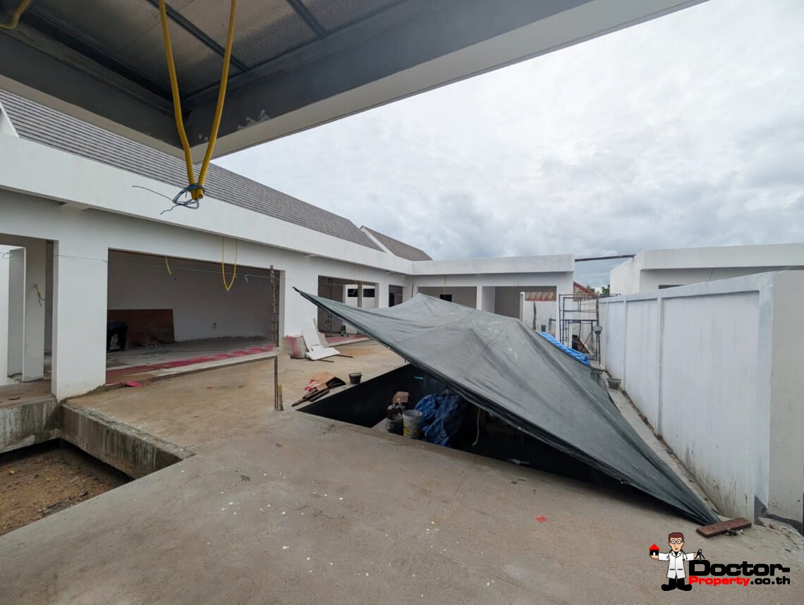 Modern 3 Bedroom Pool Villa in Bang Rak, Koh Samui – For Sale